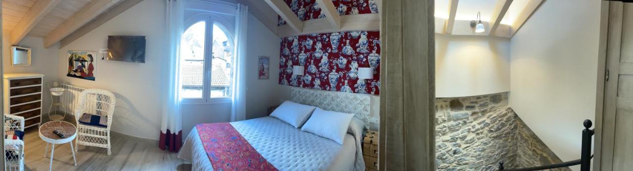 Apartamentos Casa Isabale บีเอสกัส ภายนอก รูปภาพ