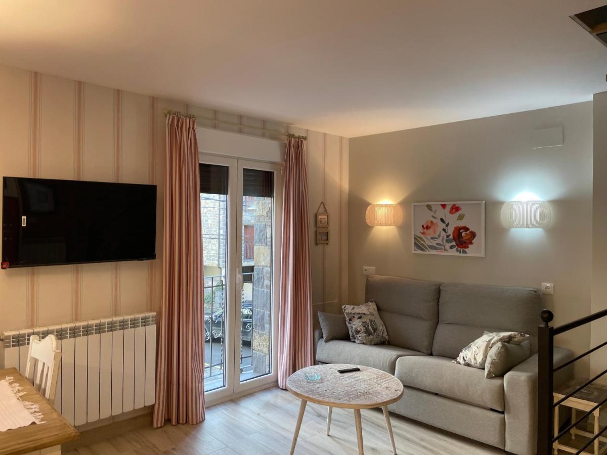 Apartamentos Casa Isabale บีเอสกัส ภายนอก รูปภาพ