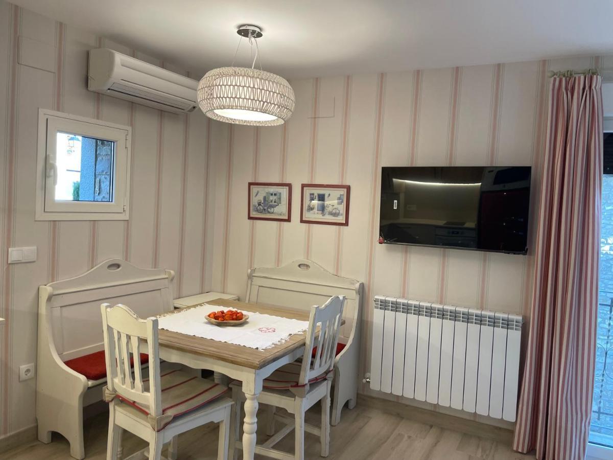 Apartamentos Casa Isabale บีเอสกัส ภายนอก รูปภาพ